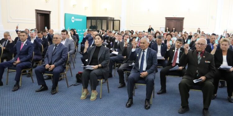 На внеочередной Съезд «AMANAT» избрано 700 делегатов