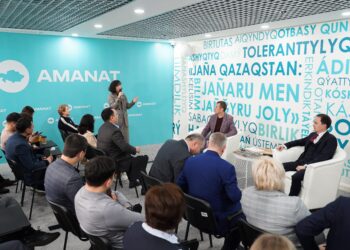 Презентация комикса «Капитан Qazaqstan»